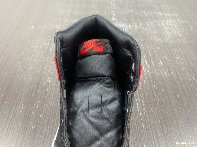 Jordan Bred Satin Air FD4810-061 High 1 OG WMNS 0822